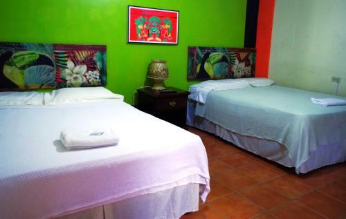 Albergue Hotel & Hostal Berakah
