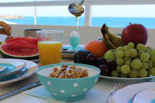 Amazing Beachfront Apartment In Hersonissos