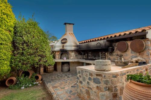 Luxury Villa Golden Crest With Private Swimming Pool