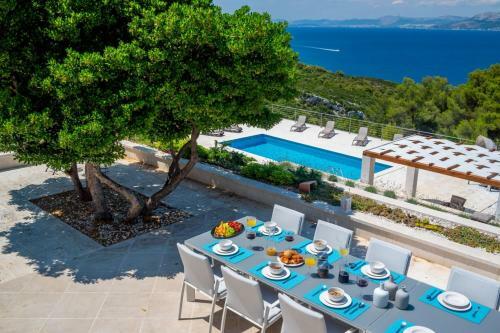 Luxury Villa Castello Di Pietra With Private Pool