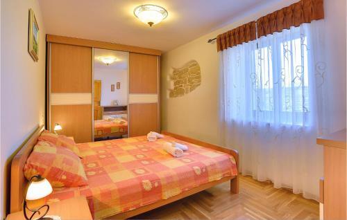 Stunning Apartment In Rakalj With 2 Bedrooms