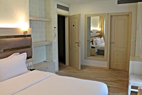 Capital Tirana Hotel