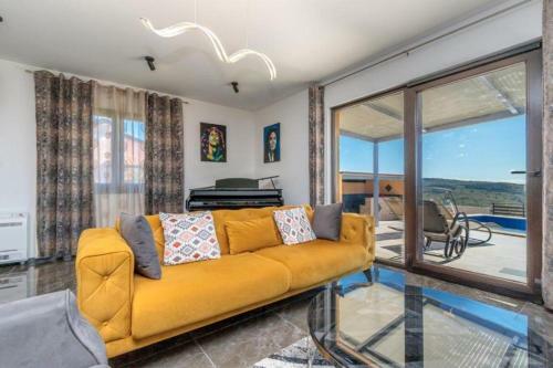 Istrian Villa Roc With Pool For 5 Guests