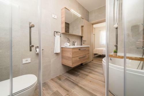 Villa Stancija Privlaka 2 With Heated Pol