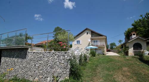Sunshine Holiday Home