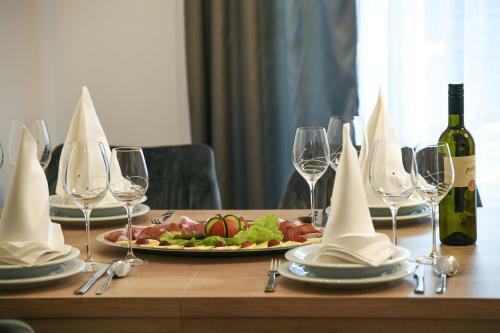 Luxury Apartment Knezovic