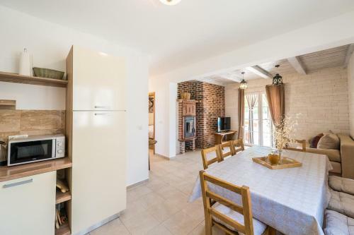Villa Karin With Heated Pool