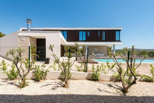 Luxury Villa Sunray 1