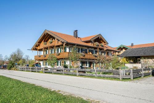Apartamento Ferienwohnungen Am Lahnerbach