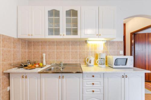 Apartments By The Sea Selce, Crikvenica - 3030