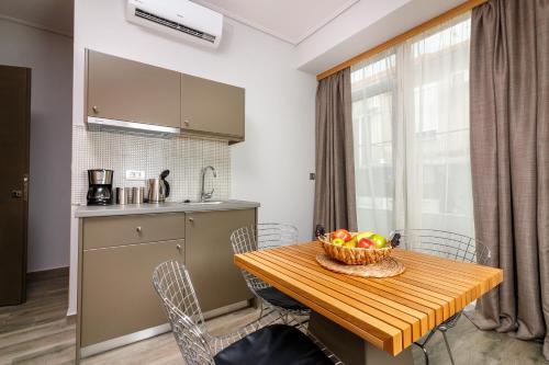 Rigas City Apartments (yellow)