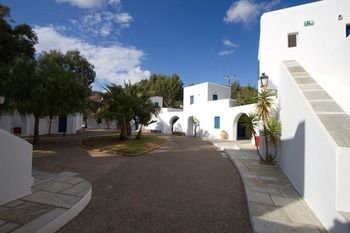 Hotel Far Out Village