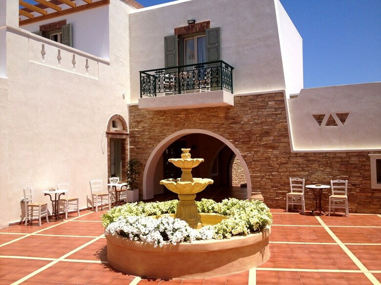 Hotel Porto Naxos