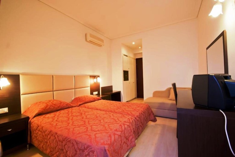 Hotel Aeolis