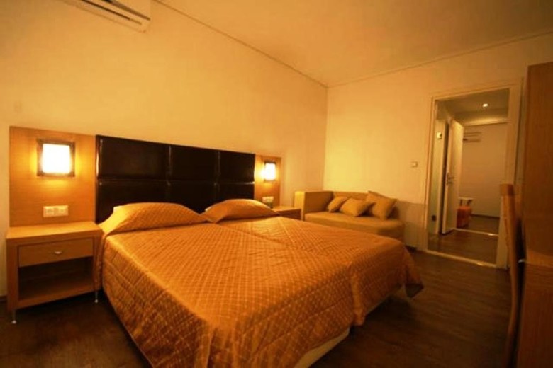 Hotel Aeolis
