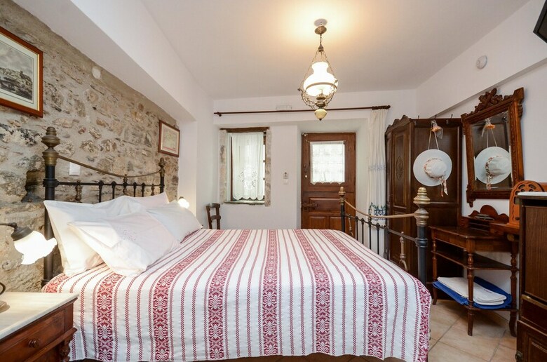 Venetiko Apartments