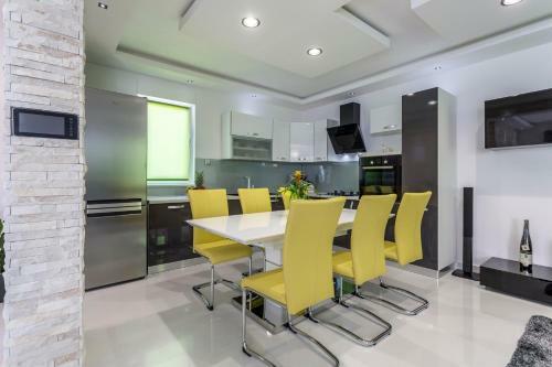 Sea Pearl Luxury Apartment