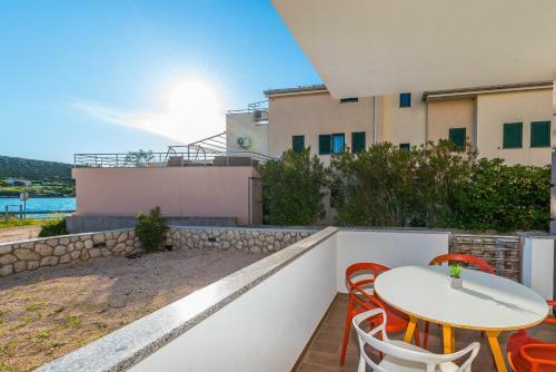 Rea Beachfront Apartments