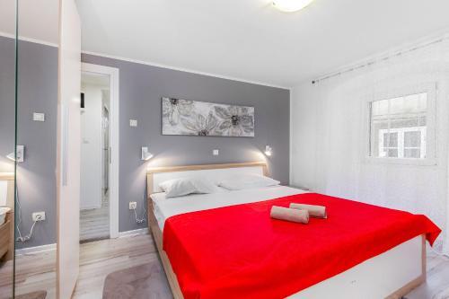 Molo Longo - Central Apartments & Rooms