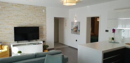 Apartment Adriano Terrace And Garden