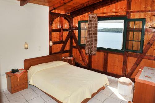 Aparthotel Logan's Beach Hotel