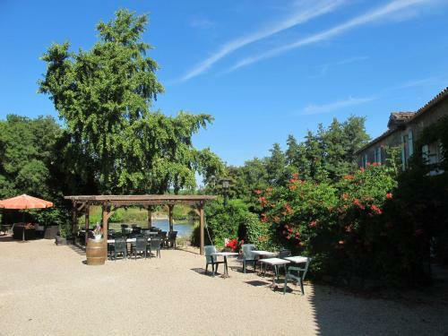 Hostal Le Moulin De Monpoisson