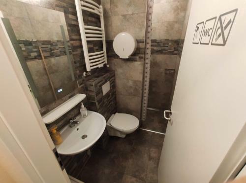 Apartamento Hotel-pension Schlafpunkt In Solingen