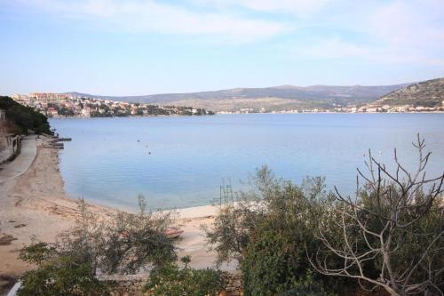 Apartments By The Sea Rogoznica - 7556