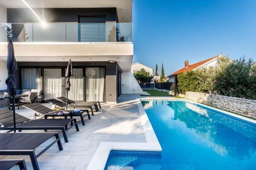 Neue Villa Skyline, Strand Und Zentrumn�he