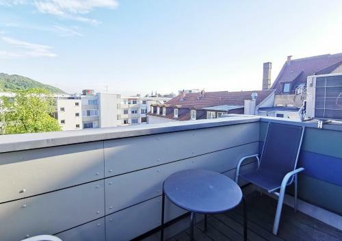 Duplex Apartment - City Centre - Airconditioned - Netflix - 2 Balconies
