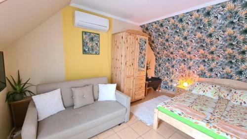 Liget Nyaral�h�z �s Apartman Liget