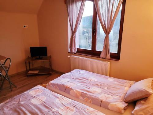 Hostal R�zsalugas Vend�gh�z
