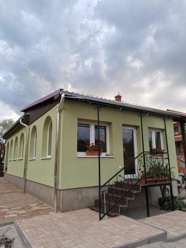 Apartamento Hal�sz Vend�gh�z