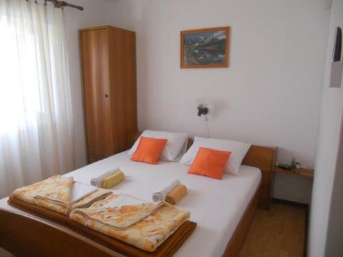 Apartments Ivo - With Terrace