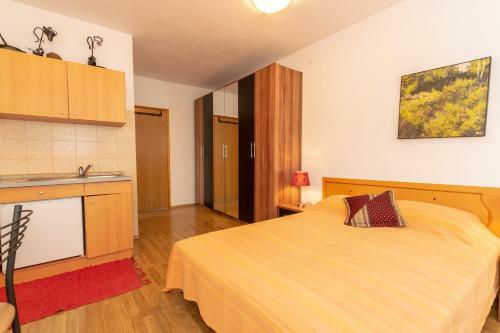 Apartments Mirjana