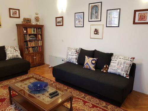 Noemi City Apartments