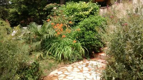 Bed & Breakfast La Bousquati�re