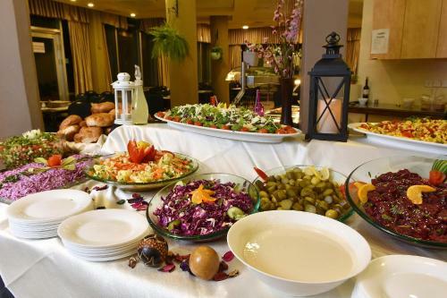 Pearl Of The Valley Hotel