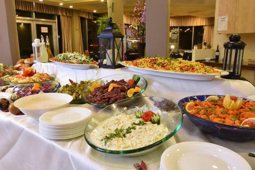 Pearl Of The Valley Hotel