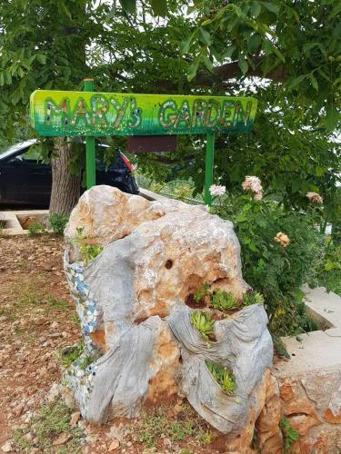 Mary's Garden