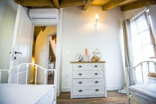 House For Rent Leila