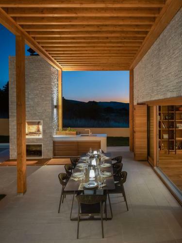 Luxury Villa Silence With Heated Pool
