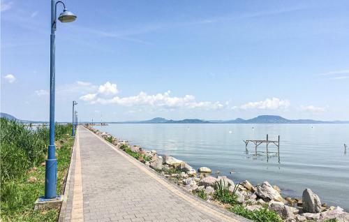 Holiday Home D�zsa Utca-balatonm�riaf�rd�