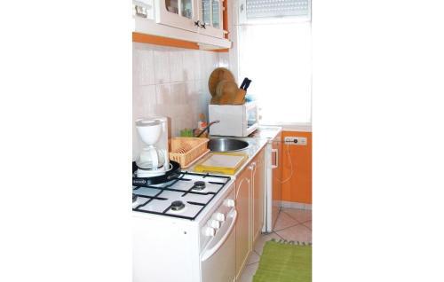 Holiday Home Vilma Utca-balatonm�riaf�rd�