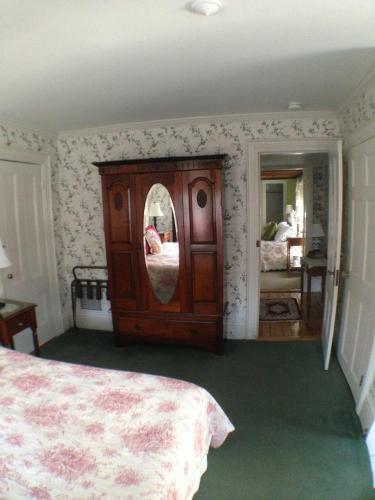 Bed & Breakfast Lantana House