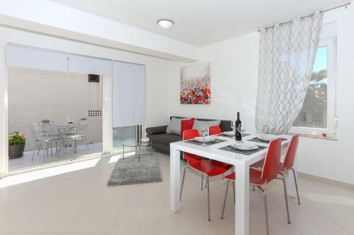 Apartamentos Amon-ra Tribunj