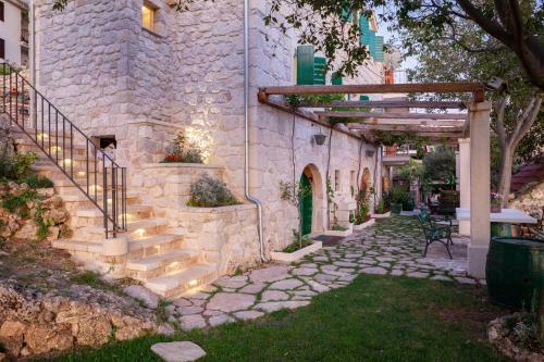 Serendipity - Luxury Stone Villa With Private Jacuzzi And Sauna