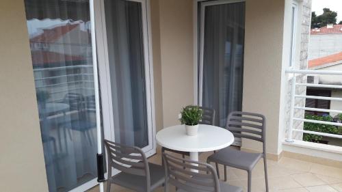 Rita Apartments - Sea-view Apartment 2plus1