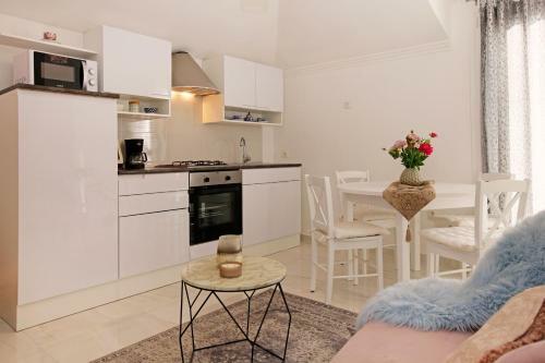 Apartment Ambroz