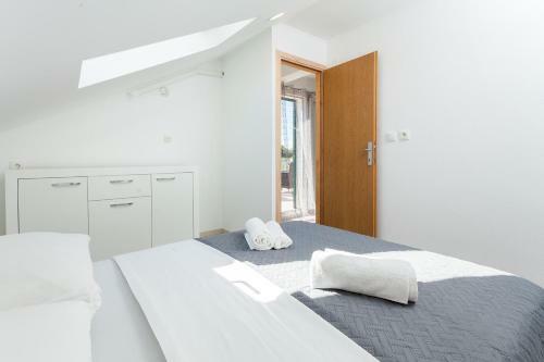 Villa Barbara - Olive Paradise, With Chlorine-free Pool
